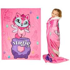Magic mixies 46x60 throw blanket